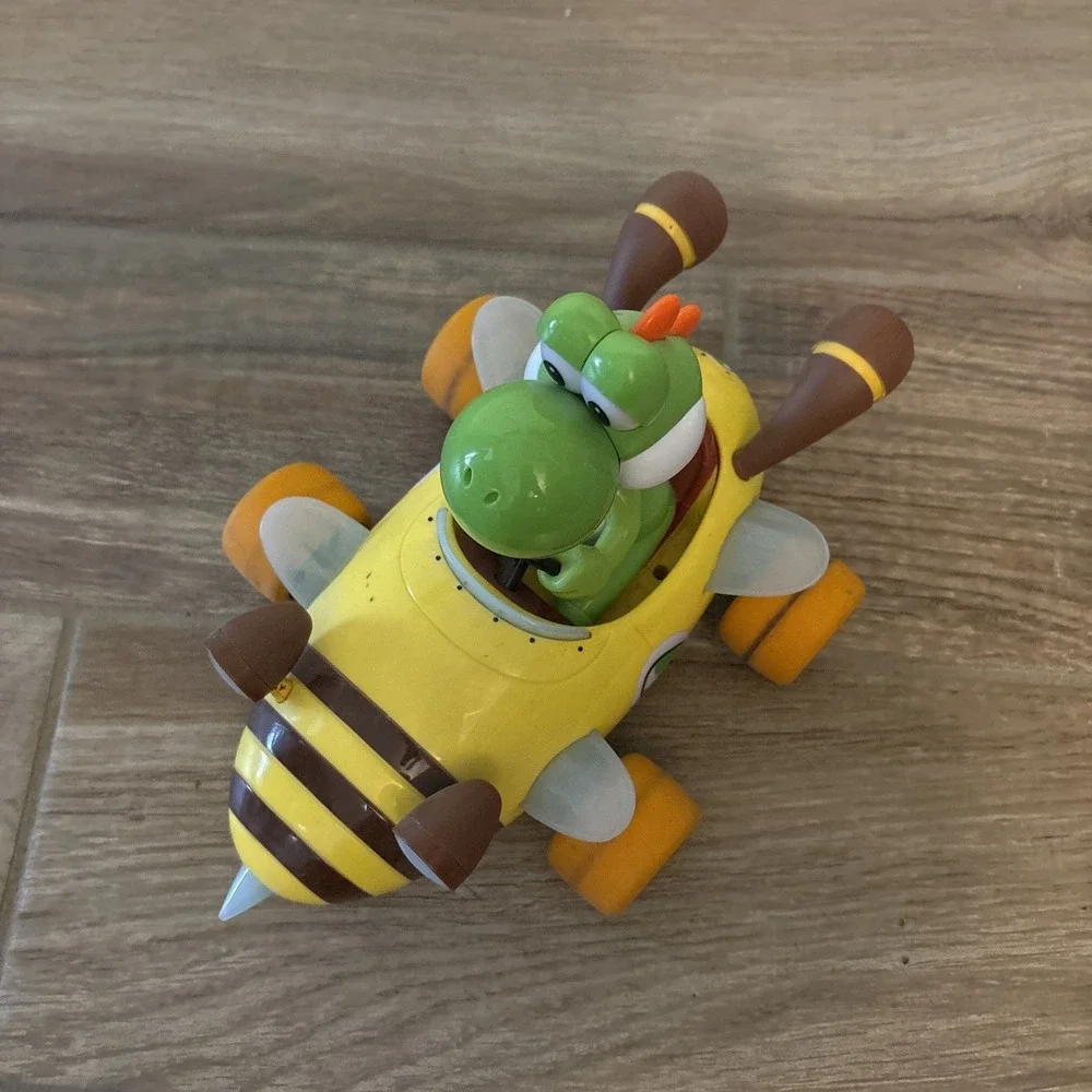 Carrera RC Mario Kart Yoshi Bumble V Remote Control Car Nintendo No Remote